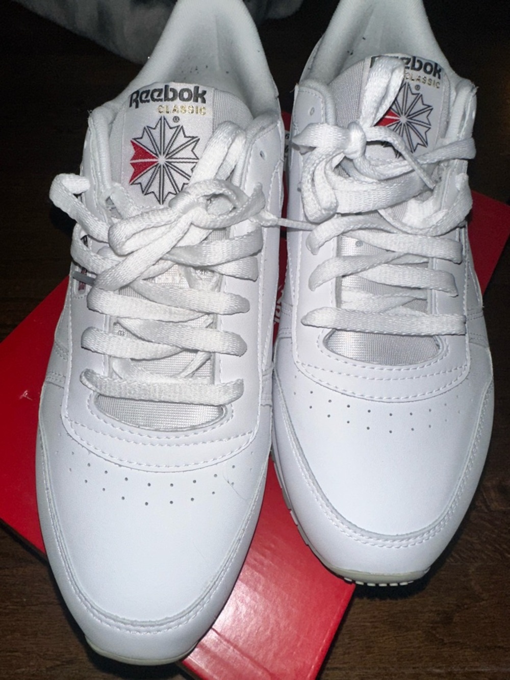 Reebok Classic White Leather Running Sneakers Unisex M9.5 W11 - Picture 2 of 5
